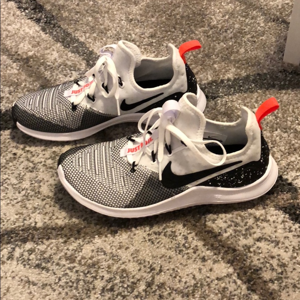 Brand new, never worn Nike free Tr8 women’s shoe.